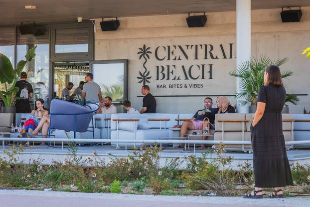 Split: Novootvoreni kafići na Žnjanskom platou: Gaal i Central Beach