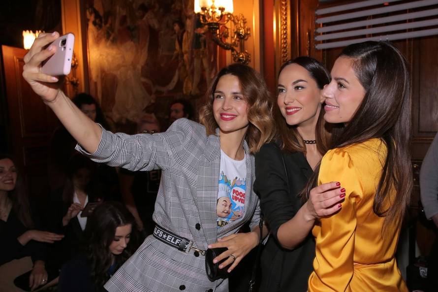 Zagreb: Brojni poznati na modnoj reviji ELFS-a