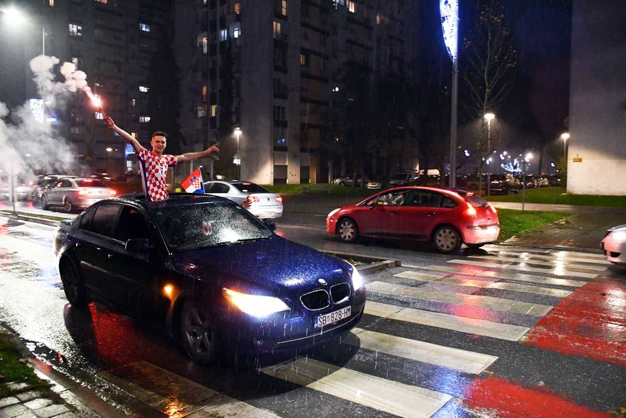 Slavonski Brod: Veliko slavlje nakon utakmice na ulicama grada i uz koncert Šajete.