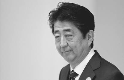 Shinzo Abe preminuo u bolnici nakon što je upucan u Japanu