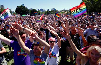 Većina Australaca podržala je legalizaciju istospolnih brakova