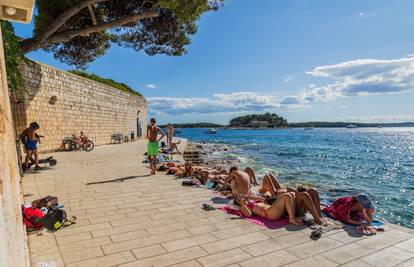 Ovaj toplinski val u Hrvatskoj će potrajati. Šef DHMZ-a: 'Podiže se stupanj  upozorenja...'