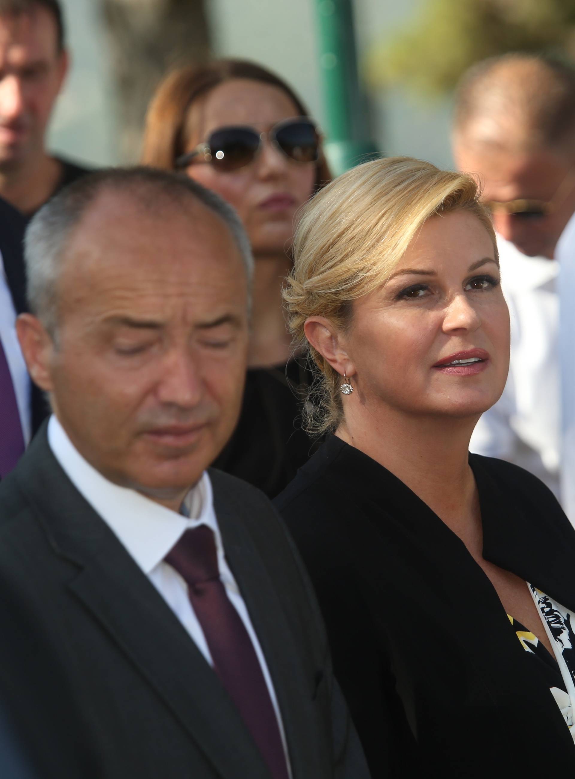 LEDOLINDA I MRZLI: Damir i Kolinda nisu se niti pogledali...