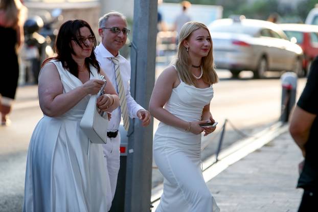 Dubrovnik: Dolazak uzvanika na zajedničko druženje prije sutrašnje svadbe Jusufa Nurkića