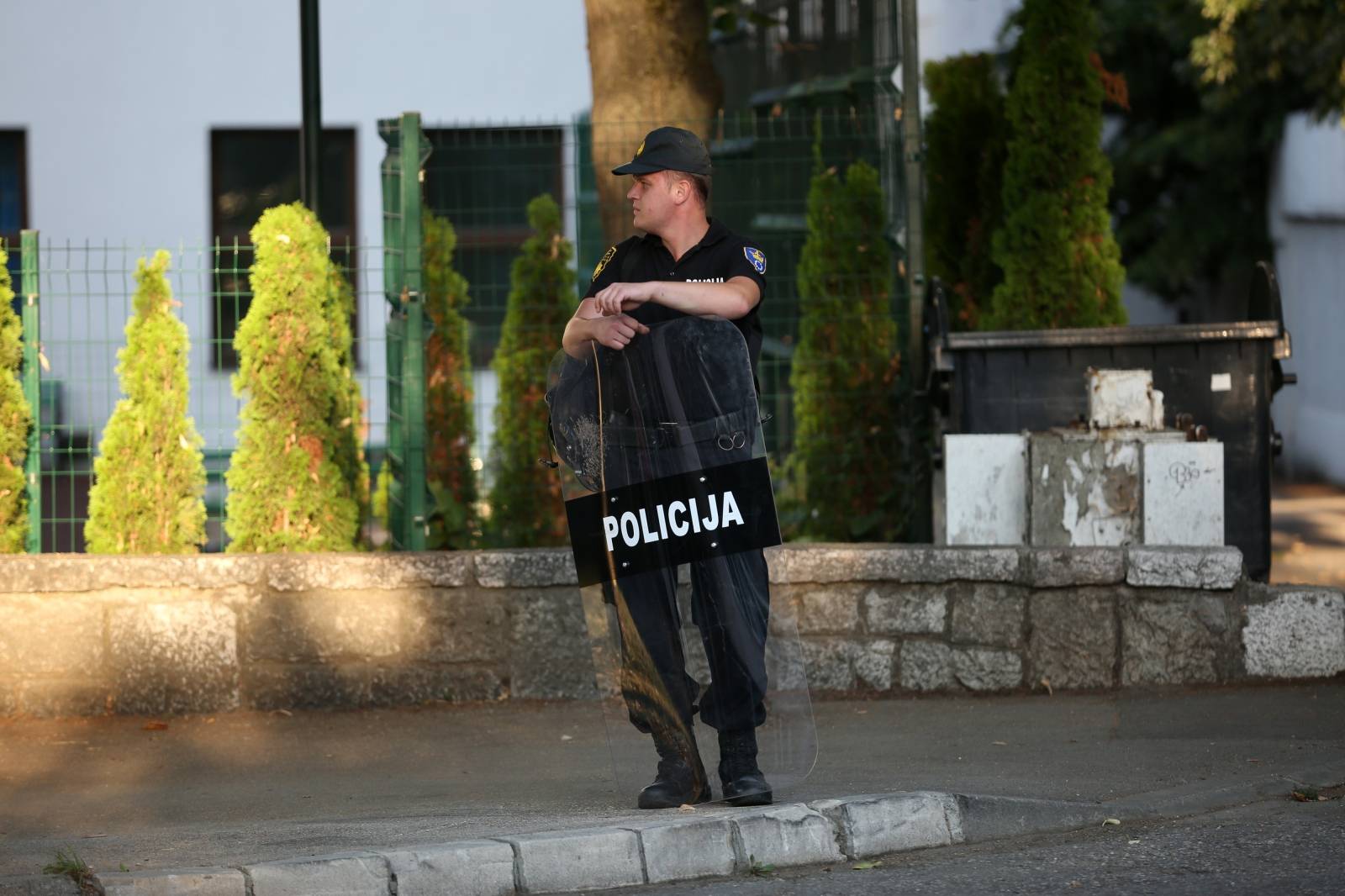 Sarajevo: Velik broj policajaca osigurava Povorku ponosa koja počinje danas u podne