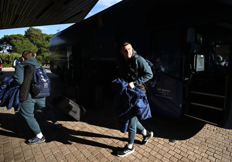 Nogometaši Dinama stigli na pripreme u Rovinj