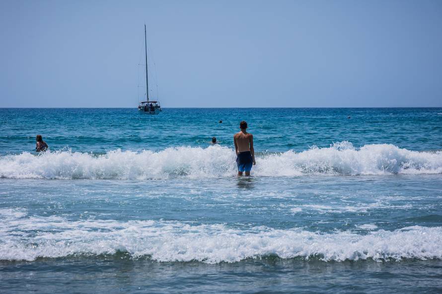 Lumbarda: Pjesčana plaža Pržina na južnoj strani Korčule 