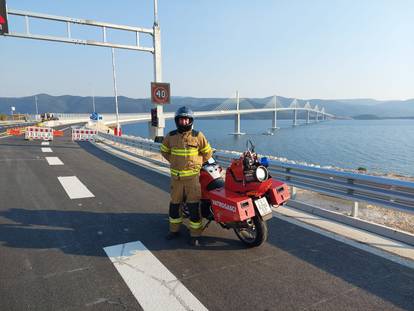 Vatrogasci HAC-a stigli na Pelješki most: Čuvat će ga dok se ne oformi  posebna postrojba