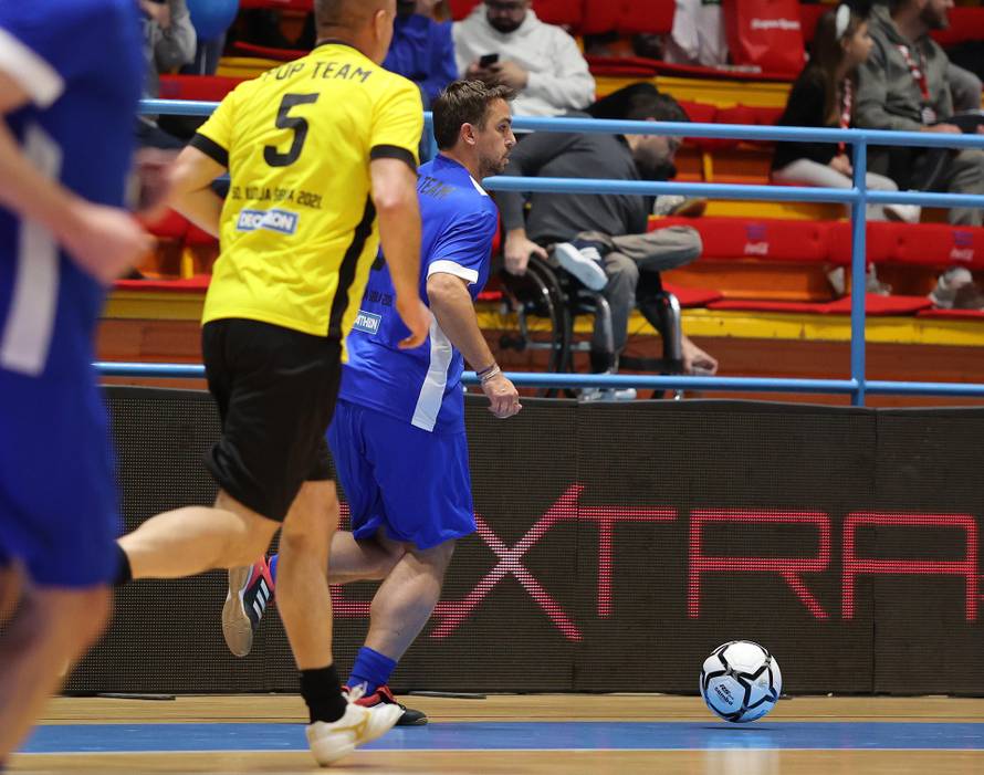 Dva kapetana: Revijalna utakmica u čast otišlih velikana nogometa i hakla, Zlatka Kranjčara i Duška Popovskog