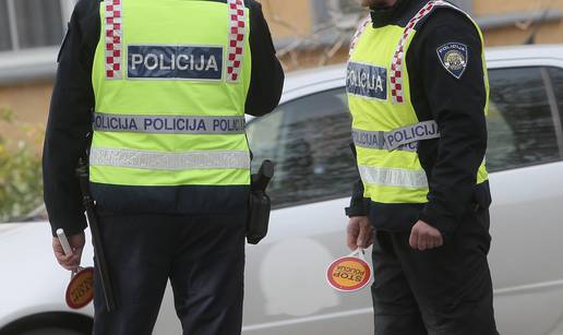 Mursko Središće: Vlak naletio na auto, nitko nije ozlijeđen