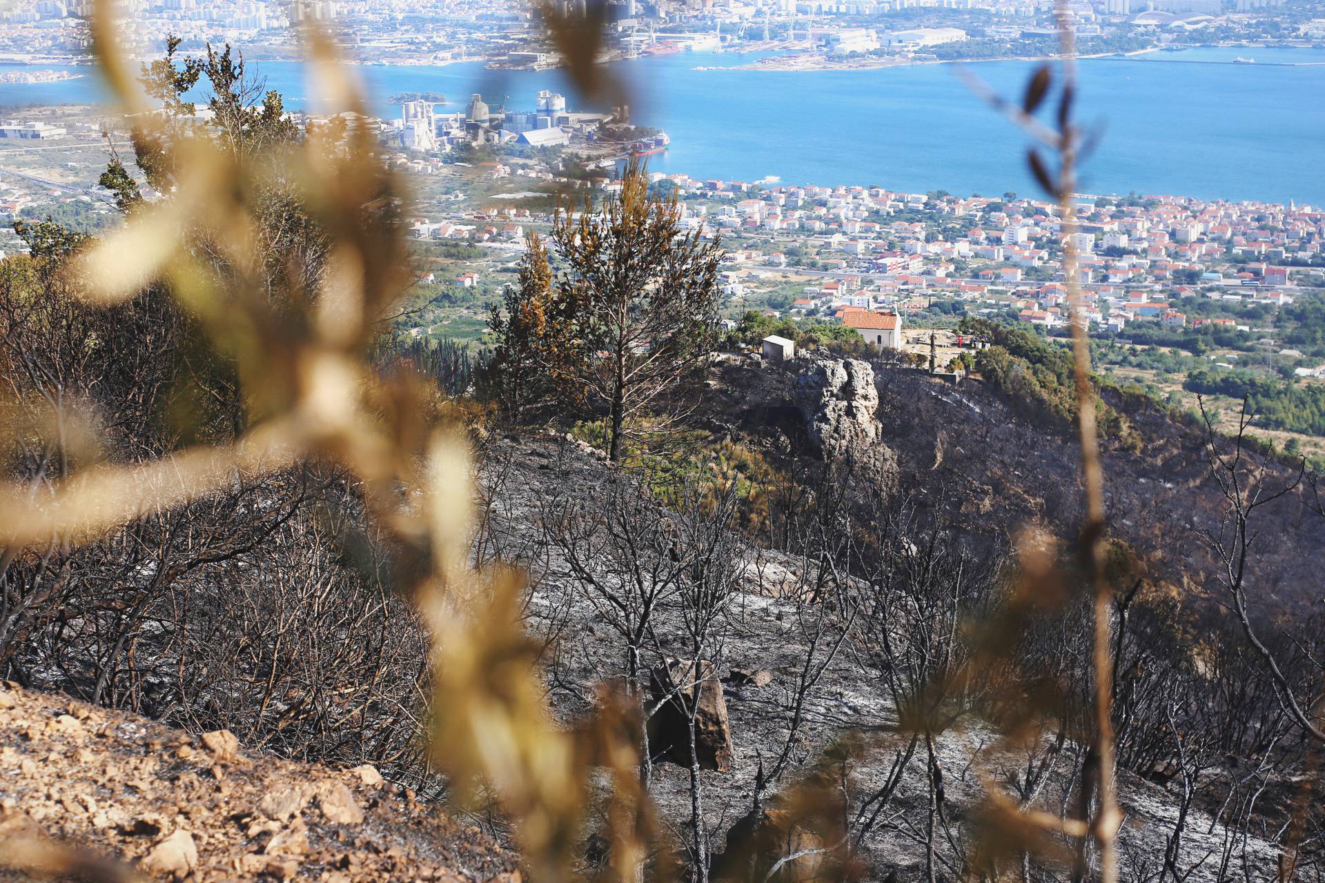 Vatrogasci spasili crkvu tako što su provalili u njen bunar: Ja san odma reka da je to sveta voda