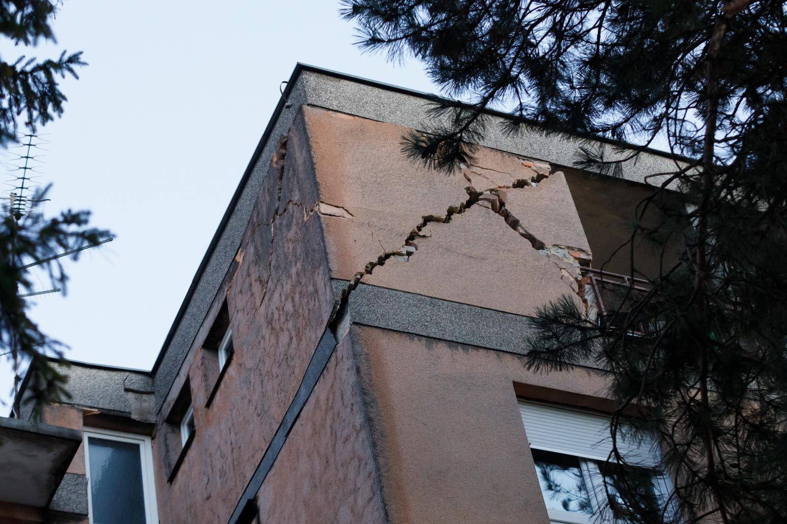 Gradonačelnik Turk: Šteta od potresa u Zaprešiću mjeri se u stotinama milijuna kuna...
