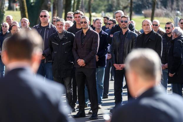 Zagreb: Posljednji ispraćaj legendarnog trenera Srećka Medvedeca na Mirogoju