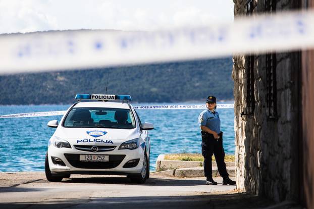 U Kaštel Kambelovcu ubijena jedna osoba, dvoje ranjenih