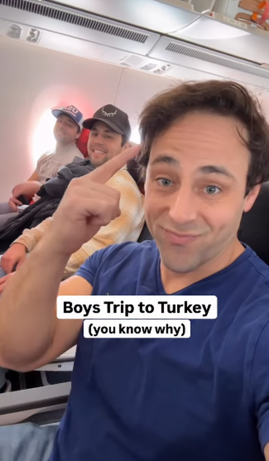 Trojčeki otputovali u Tursku na transplantaciju kose: 'Ne može samo jedan imati dobru frizuru'