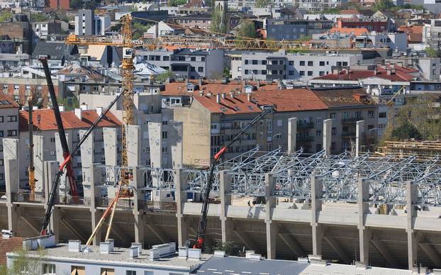 Zagreb: Pogled iz hotela Westin na radove na novom stadionu u Kranjčevićevoj ulici