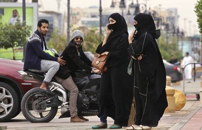 Kao roblje: Ovo je ženama iz Saudijske Arabije zabranjeno 