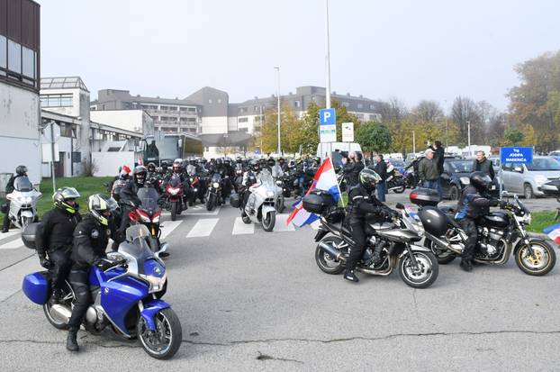 Sisak: Motoristi odali počast poginulim braniteljima