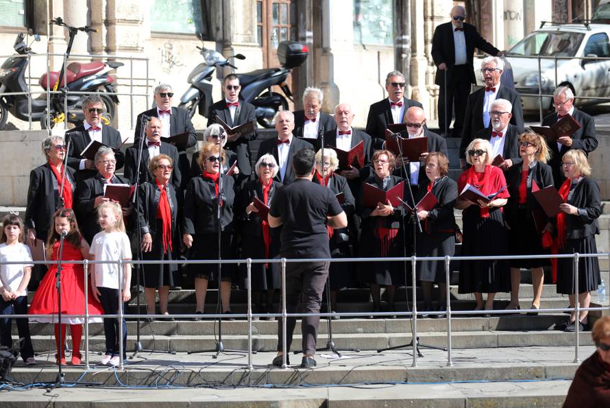 Pula: Svečano obilježen Praznik rada