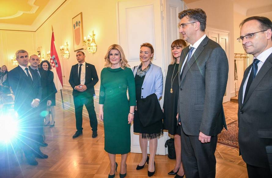 Srdačna dobrodošlica: Domaćin Plenki dočekao je predsjednicu