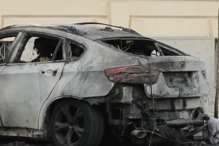 Zapaljeni auto u BMW-u