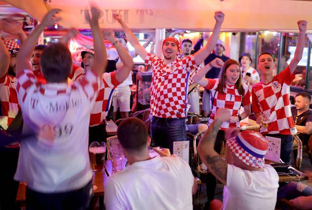 Rotterdam: Navijači u gradu večer prije utakmice Hrvatske i Nizozemske