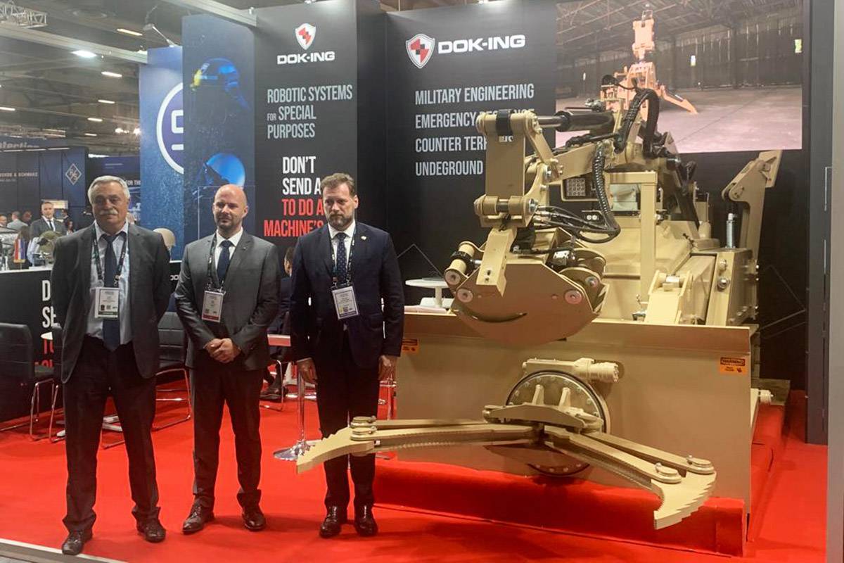 Ministar Banožić na sajmu „Eurosatory  2022“ u Francuskoj