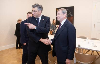 Premijer Plenković s Hahnom o višegodišnjem proračunu EU