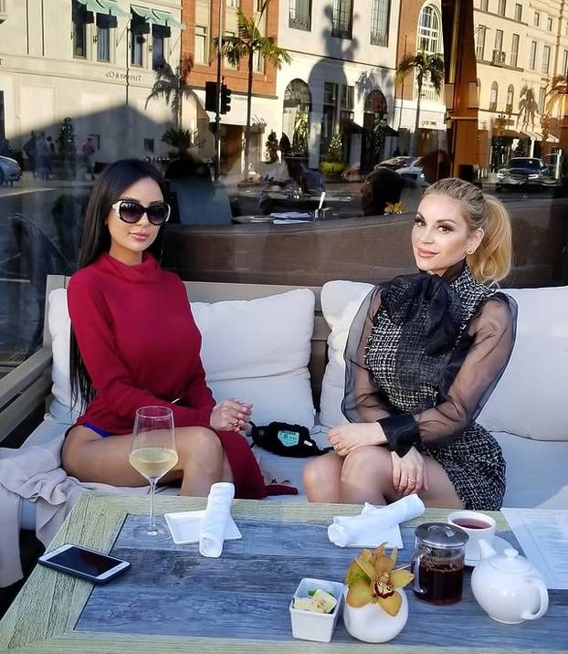 FOTO Ova mama je potrošila 85 tisuća eura da postane barbika: Evo kako je izgledala prije