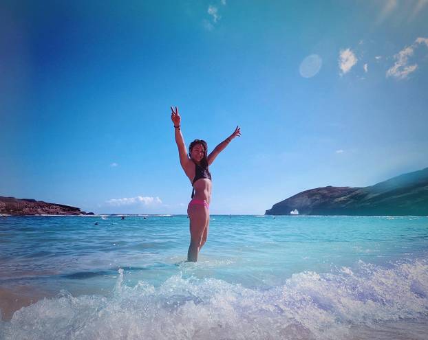 JEZIVE SCENE U UFC-u: Borkinja izgubila svijest nakon brutalnog nokauta! Pobjednica se molila