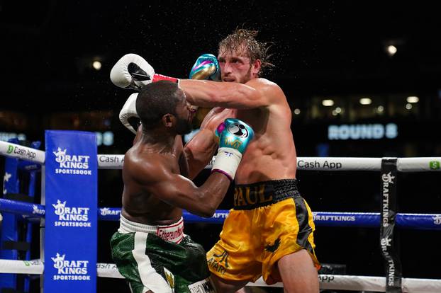 Boxing: Mayweather vs Paul