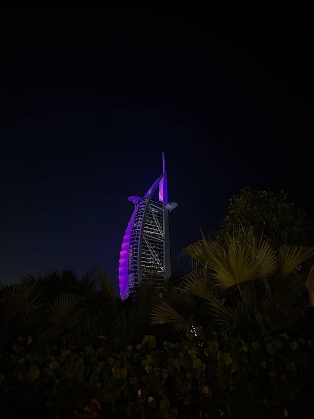 Bling, Bling! Maja i Šime feštaju u Dubaiju. Njoj na ruci sjaji sat od 50.000 eura?! Pogledajte!