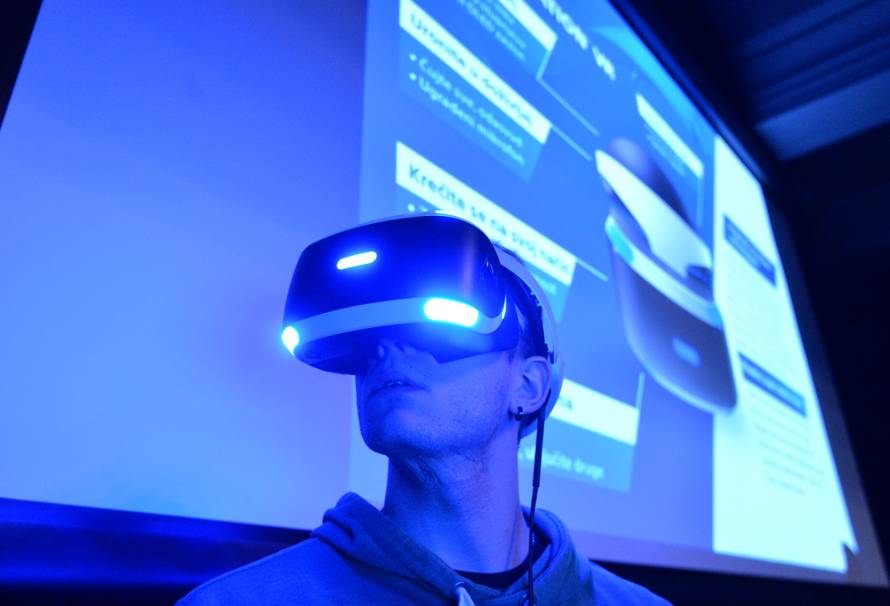 Zvijezde Bug Future Showa bili su učitelji i novo obrazovanje