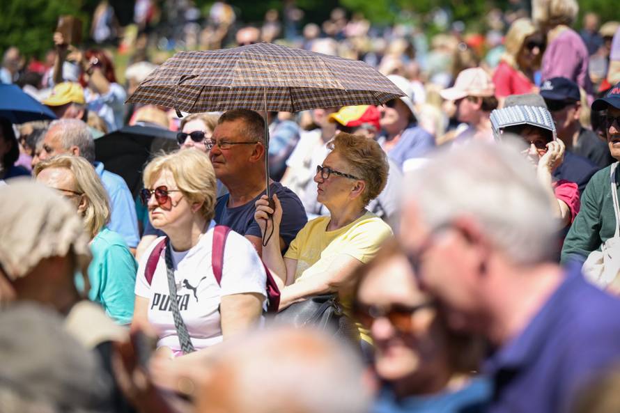 Zagreb: Atmosfera na koncertu na proslavi Međunarodnog praznika rada na Maksimiru