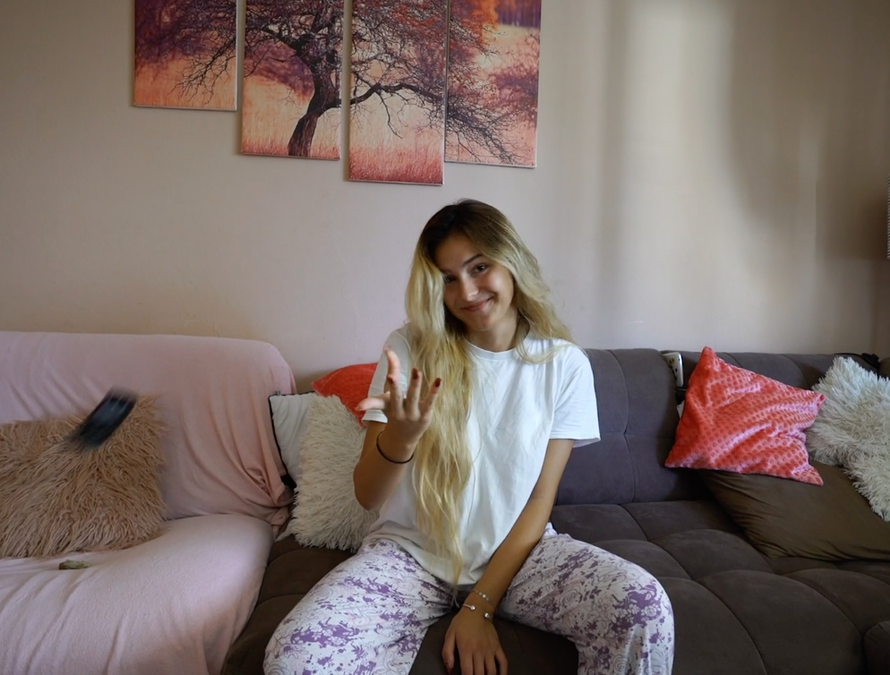 Jedva izdržala: YouTuberica morala provesti dan bez struje