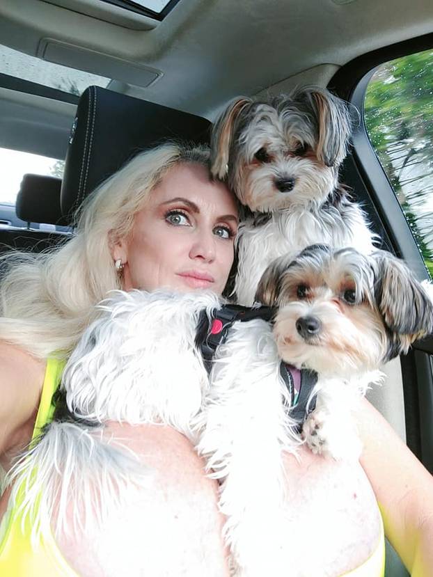 FOTO Zbog grudi je na meti: 'Agentica sam za nekretnine, a za brak mi nude milijun dolara'