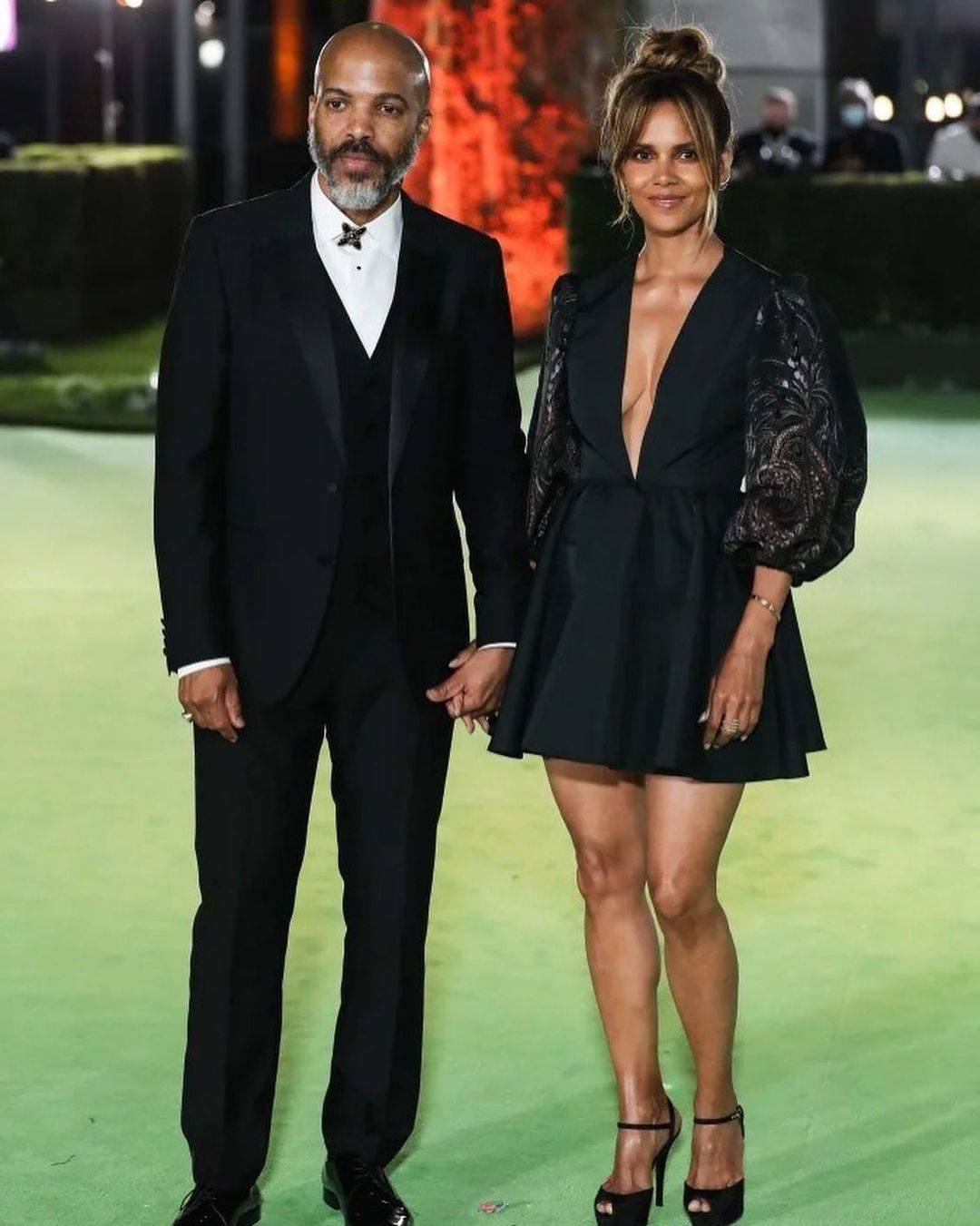 Suprug objavio Halle Berry golu na balkonu: 'Ups, nisam trebao'