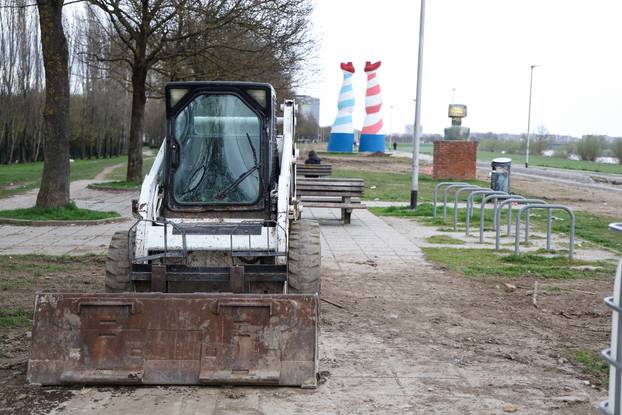 Zagreb: Bageri na savskom nasipu