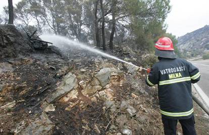 Brač: U požaru je izgorjelo oko 350 hektara raslinja