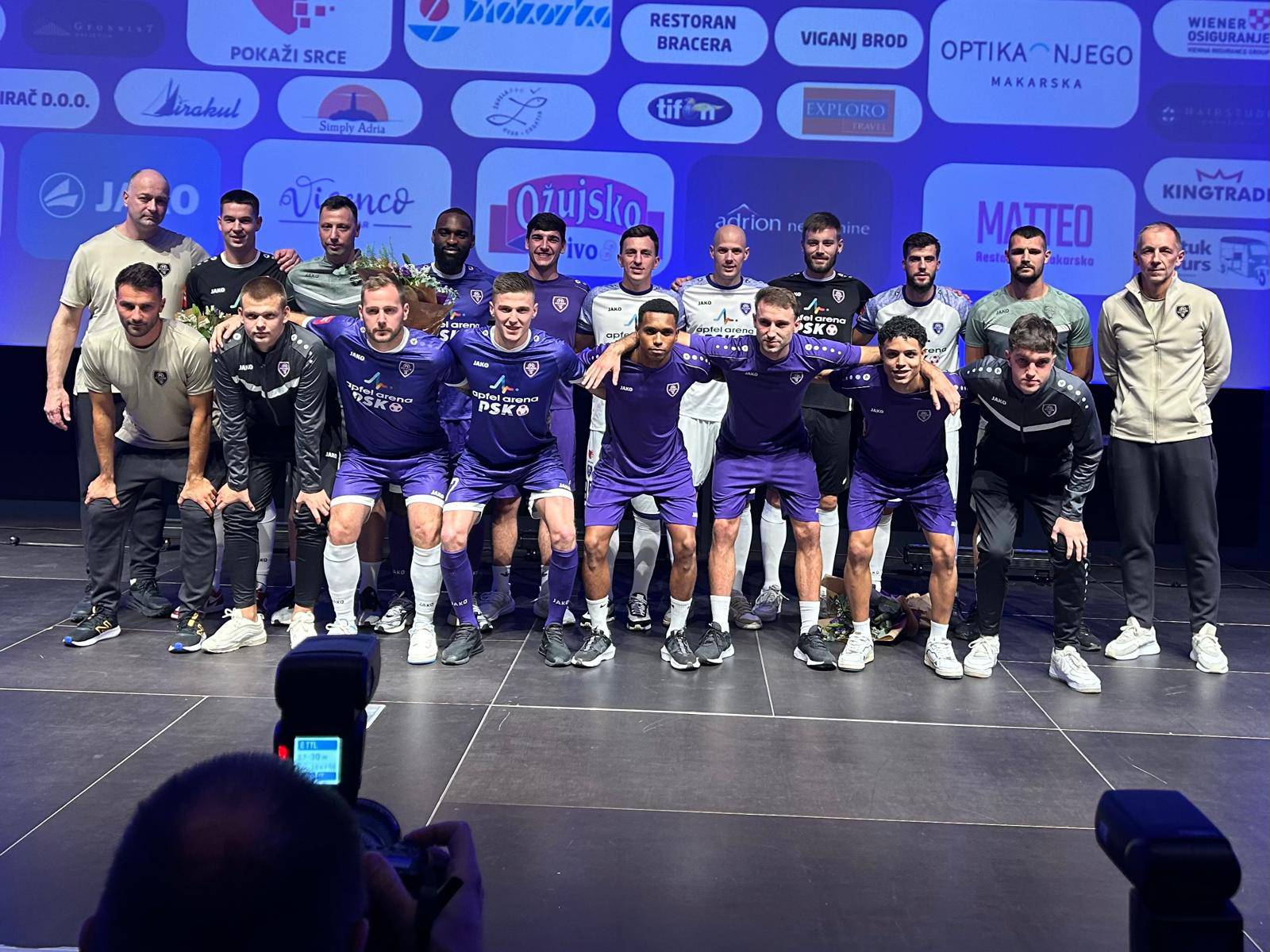 Novo vrijeme najavilo je futsal sezonu promocijom dresova i filma: 'Vraćamo naslov prvaka'