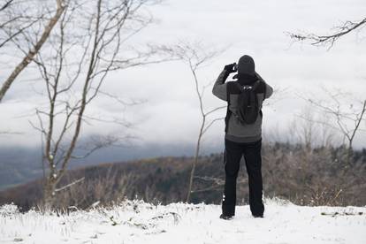 FOTO Na Sljeme, na Sljeme, na Sljeme, noga vre sama beži... Pogledajte kako se zabijelilo!