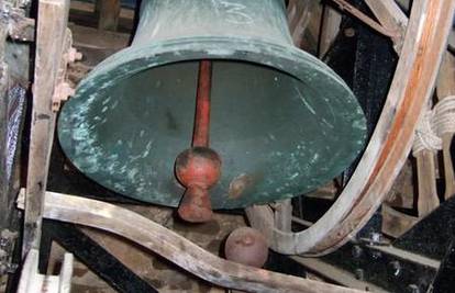 Ukrali brončano zvono staro 100 godina i teško čak 90 kila