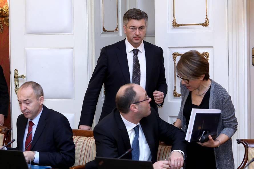 'Vlada će o Ini raspravljati na zatvorenom dijelu sjednice'