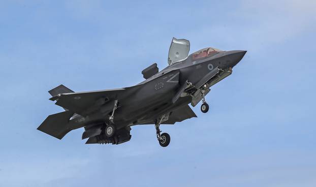 F-35 Lightning stealth fighter jets