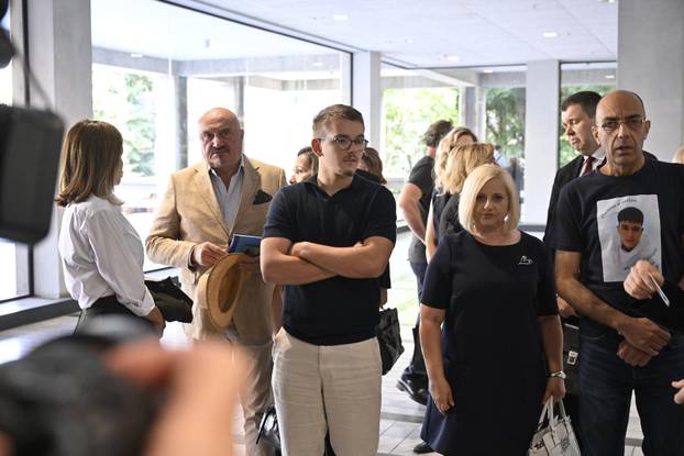 Beograd: Otac osuđen na 14,5 godina, majka na gotovo tri zbog masakra u školi