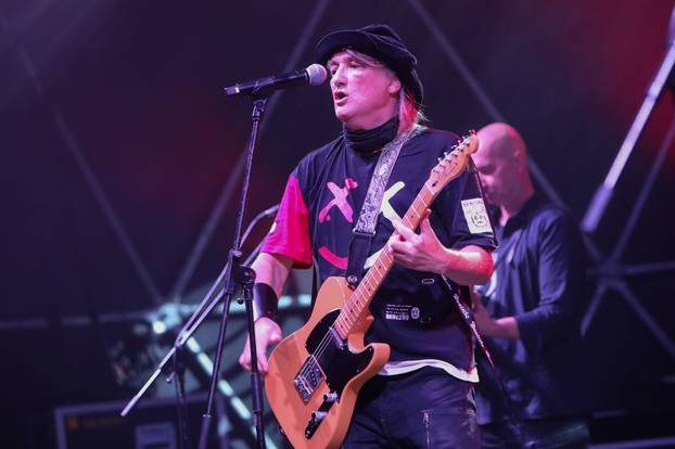 Karlovac: Koncert Plavog orkestra na Danima piva