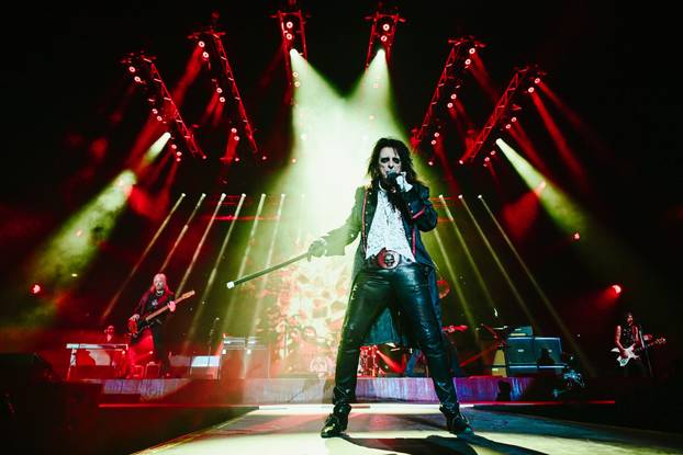Zagreb: Koncert benda Hollywood Vampires u Areni