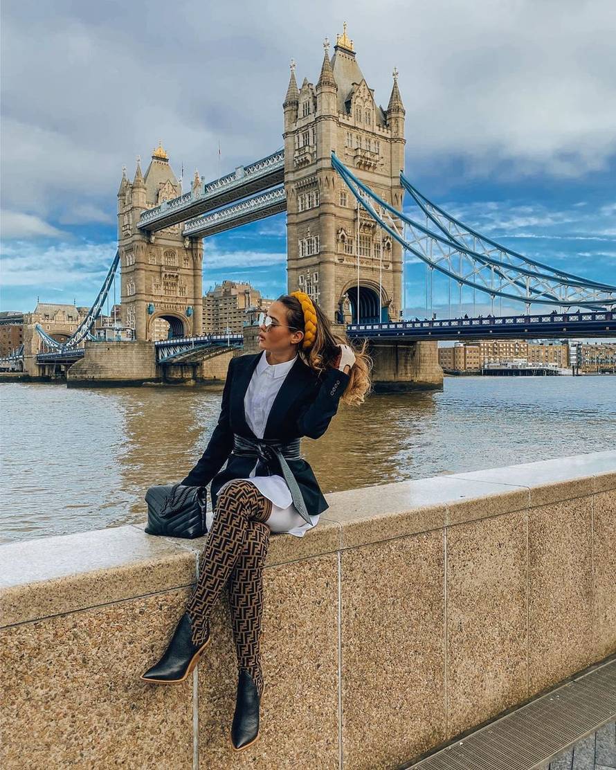 Duje se 'zapustio', a Adriana je isfurala čizmice od 11.000 kn