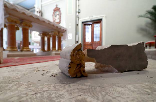 Zagreb: Bazilika Presvetog Srca Isusovog u Palmotićevoj ulici koja je uništena u potresu