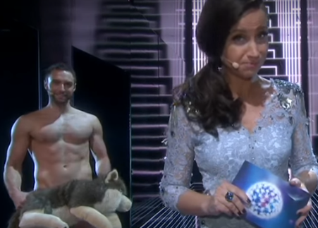 Zgodni voditelj Eurosonga na pozornici osvanuo potpuno gol